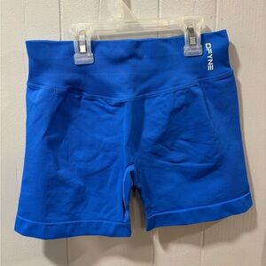 DFYNE Dynamic Athletic Shorts (Size M, Color Electric Blue)